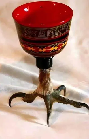 QQ-漆器-002-彝族漆器卷草